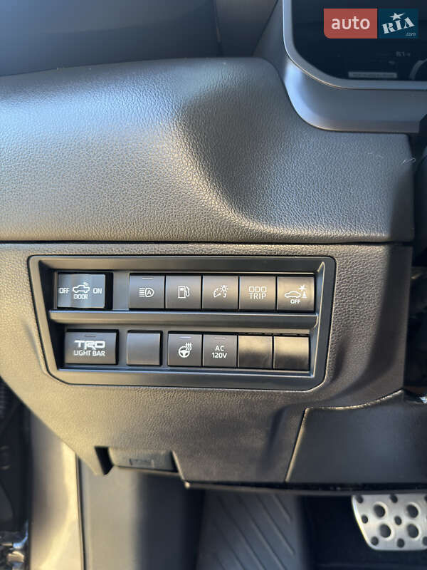 Пікап Toyota Tundra 2024 в Коростишеві