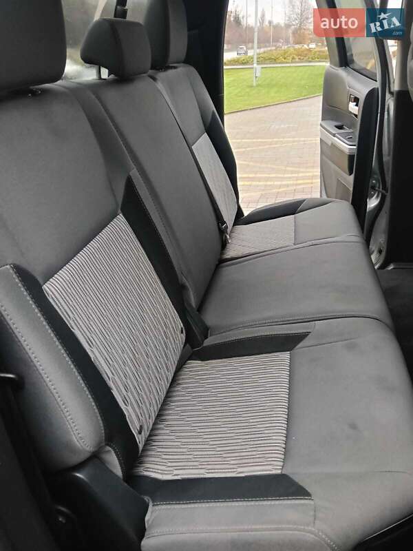 Пікап Toyota Tundra 2016 в Києві