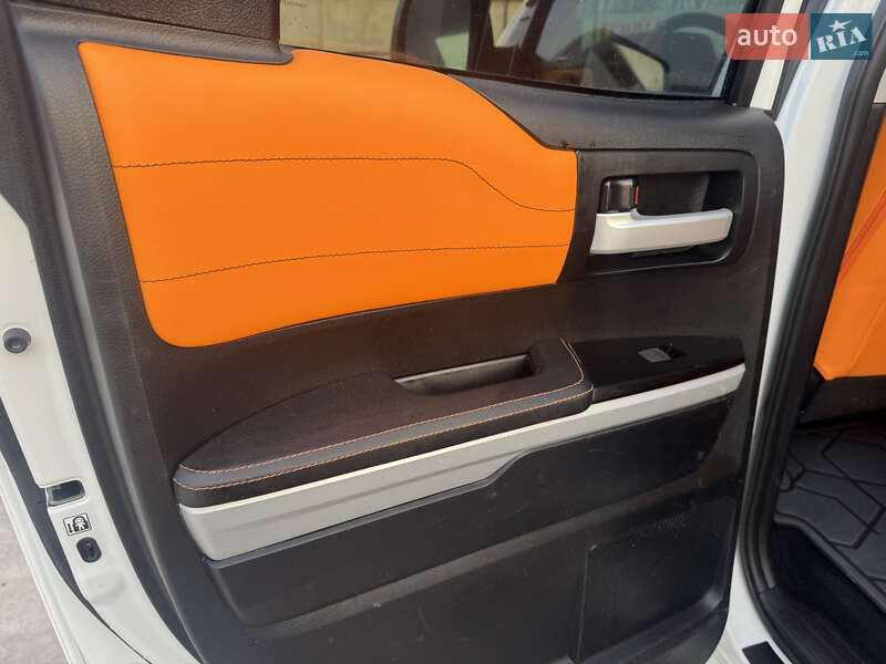 Пікап Toyota Tundra 2018 в Вінниці