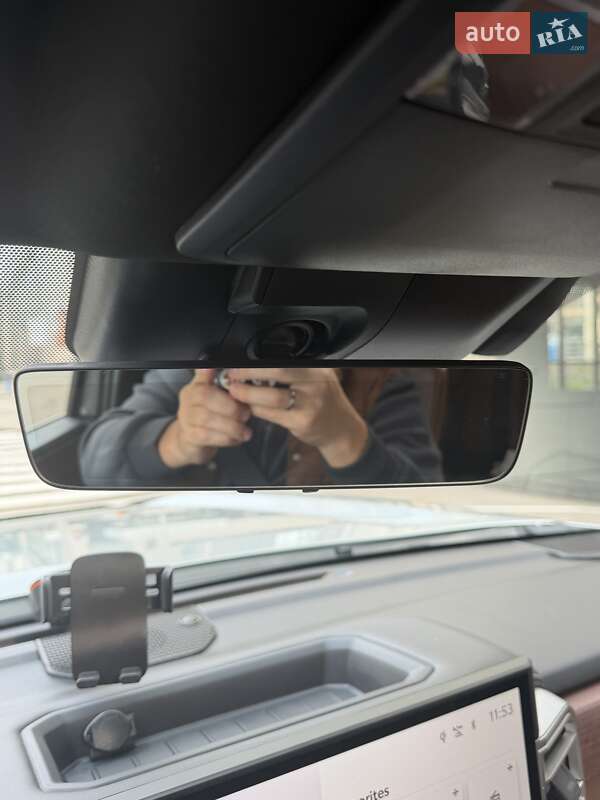 Пікап Toyota Tundra 2023 в Києві