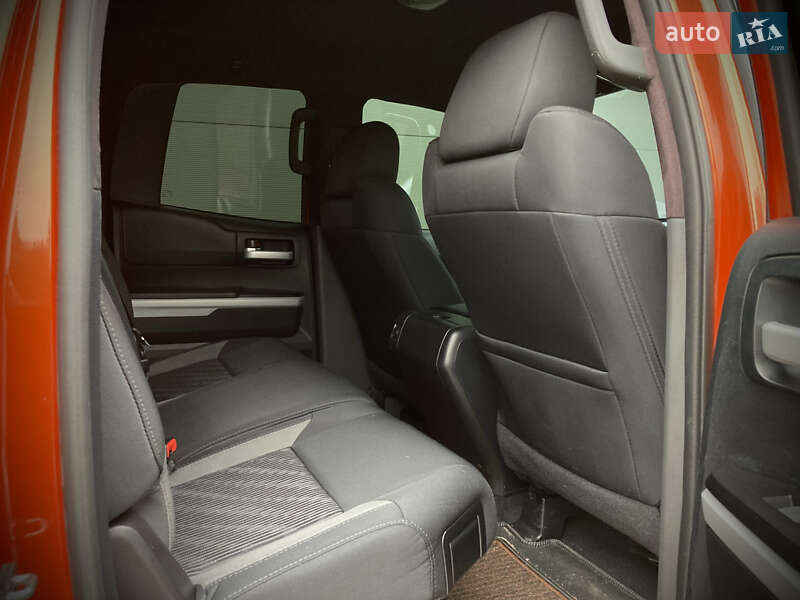 Пікап Toyota Tundra 2016 в Києві