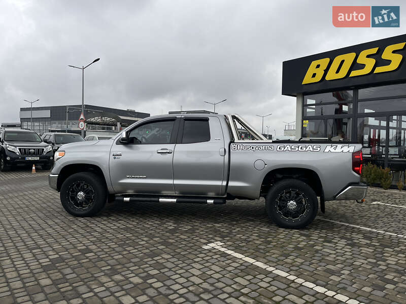 Toyota Tundra 2014