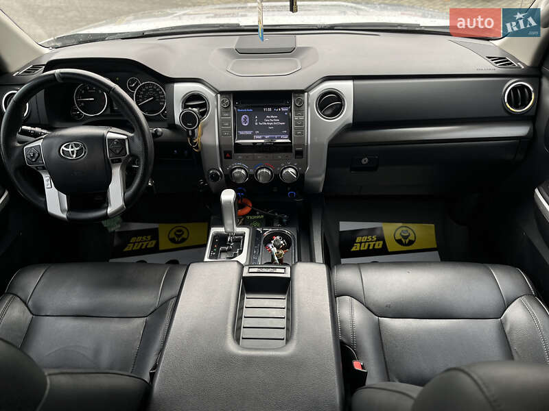 Пікап Toyota Tundra 2014 в Хусті