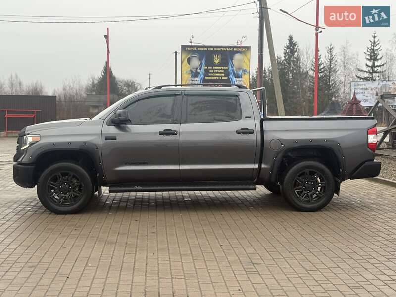Пикап Toyota Tundra 2019 в Ивано-Франковске