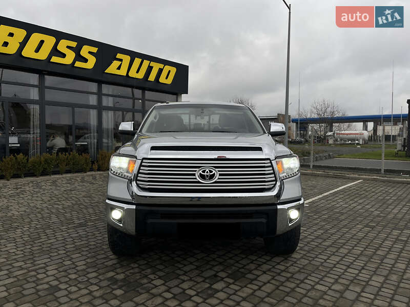 Пікап Toyota Tundra 2014 в Хусті
