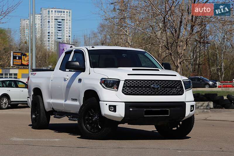 Toyota Tundra 2018