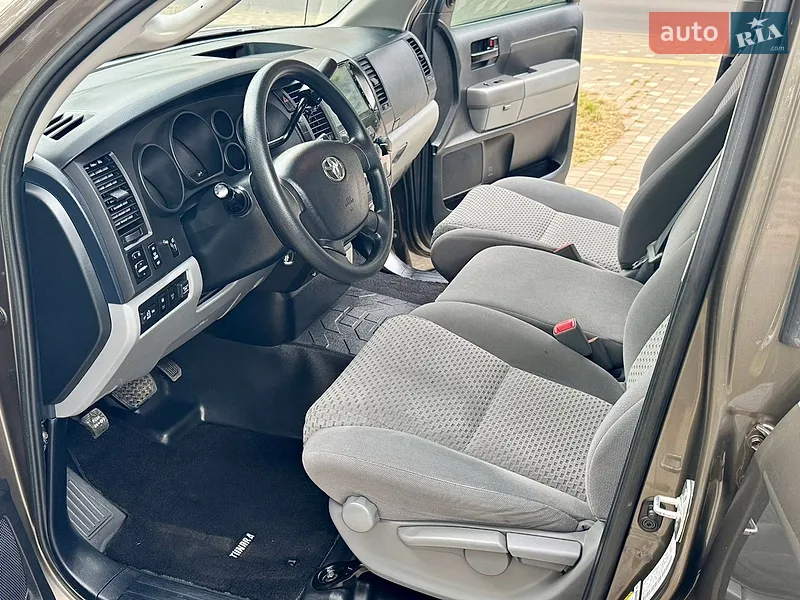 Toyota Tundra 2012 VIN 5TFUW5F19CX267128 фото оголошення 7 з 94