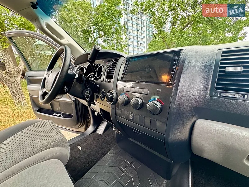 Toyota Tundra 2012 VIN 5TFUW5F19CX267128 фото оголошення 11 з 94