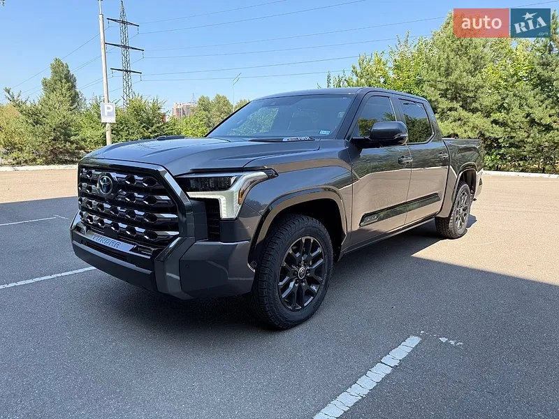 Toyota Tundra