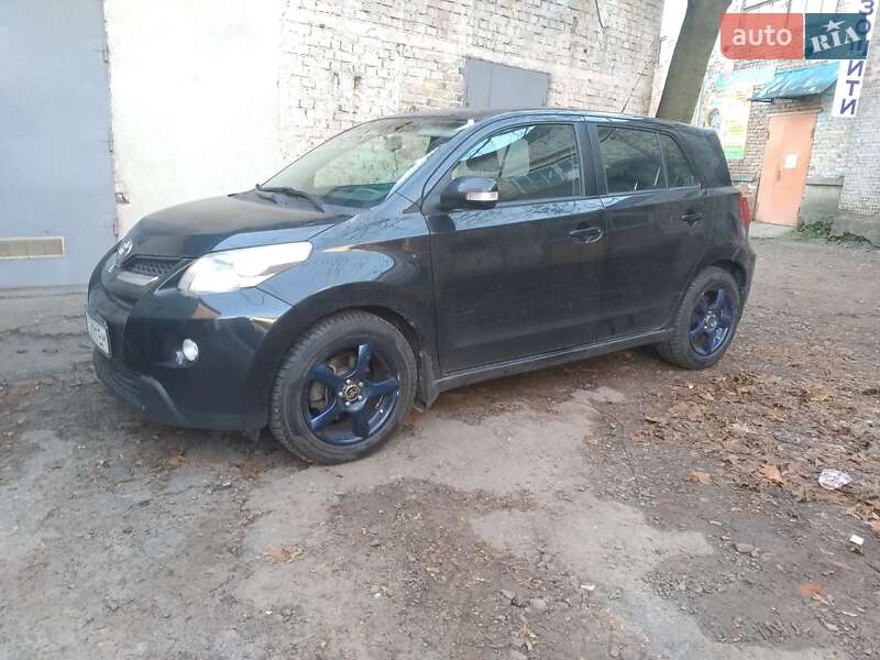 Внедорожник / Кроссовер Toyota Urban Cruiser 2009 в Львове