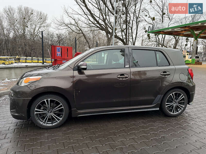 Внедорожник / Кроссовер Toyota Urban Cruiser 2010 в Киеве