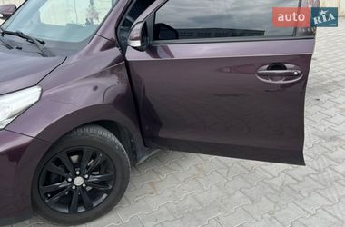 Внедорожник / Кроссовер Toyota Urban Cruiser 2010 в Львове