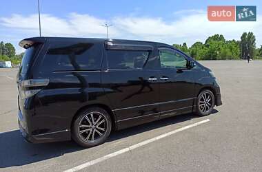 Мінівен Toyota Vellfire 2010 в Києві