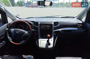 Мінівен Toyota Vellfire 2010 в Києві