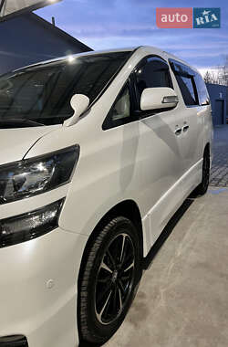 Минивэн Toyota Vellfire 2009 в Черновцах