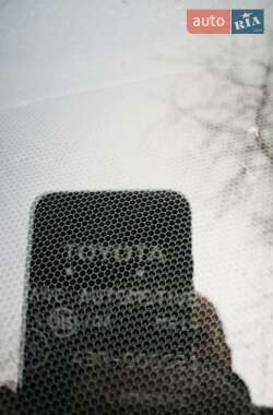 Мінівен Toyota Vellfire 2010 в 