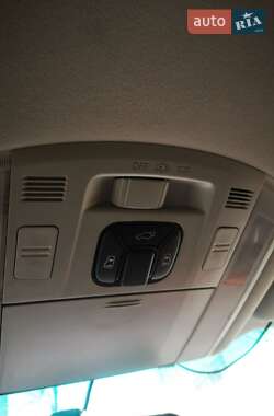 Мінівен Toyota Vellfire 2010 в 
