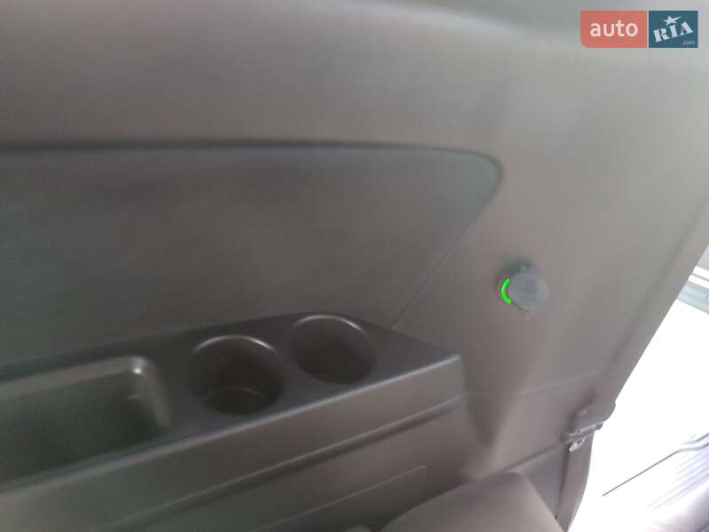 Мінівен Toyota Vellfire 2011 в Чорноморську