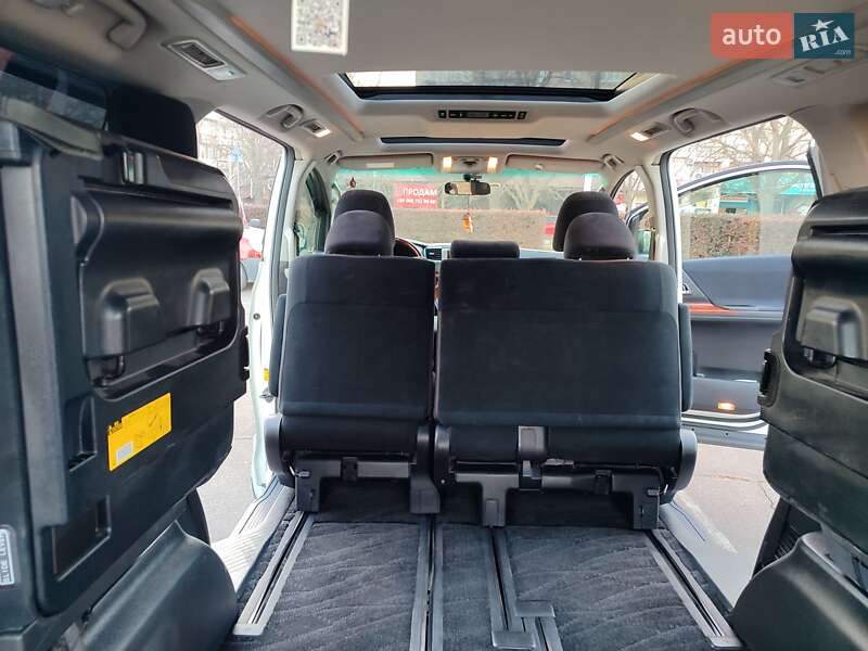 Мінівен Toyota Vellfire 2011 в Чорноморську