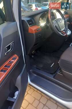 Мінівен Toyota Vellfire 2009 в 