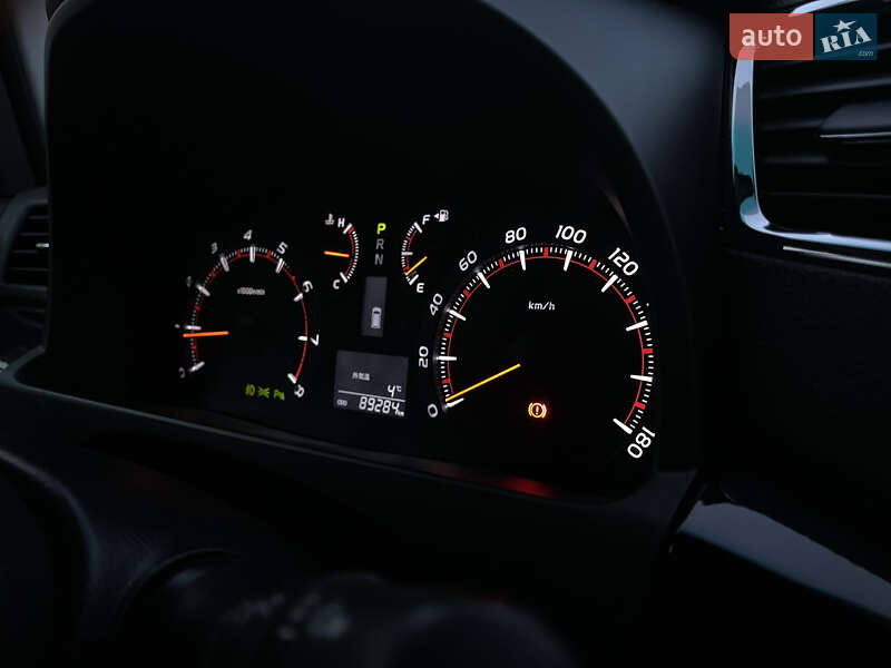 Мінівен Toyota Vellfire 2013 в Одесі