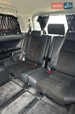 Минивэн Toyota Vellfire 2014 в 