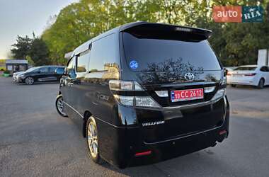 Минивэн Toyota Vellfire 2011 в 