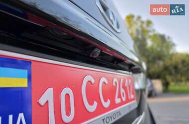 Минивэн Toyota Vellfire 2011 в 