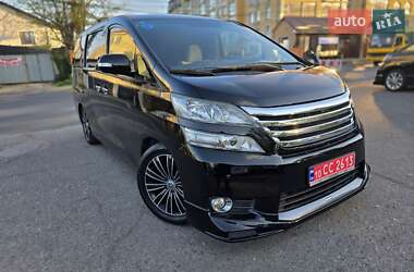 Минивэн Toyota Vellfire 2012 в 