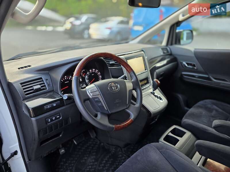 Минивэн Toyota Vellfire 2010 в Одессе фото 19 Минивэн Toyota Vellfire 2010 в Одессе