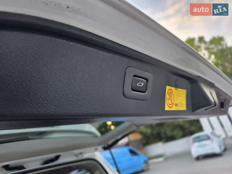 Минивэн Toyota Vellfire 2010 в Одессе фото 40 Минивэн Toyota Vellfire 2010 в Одессе