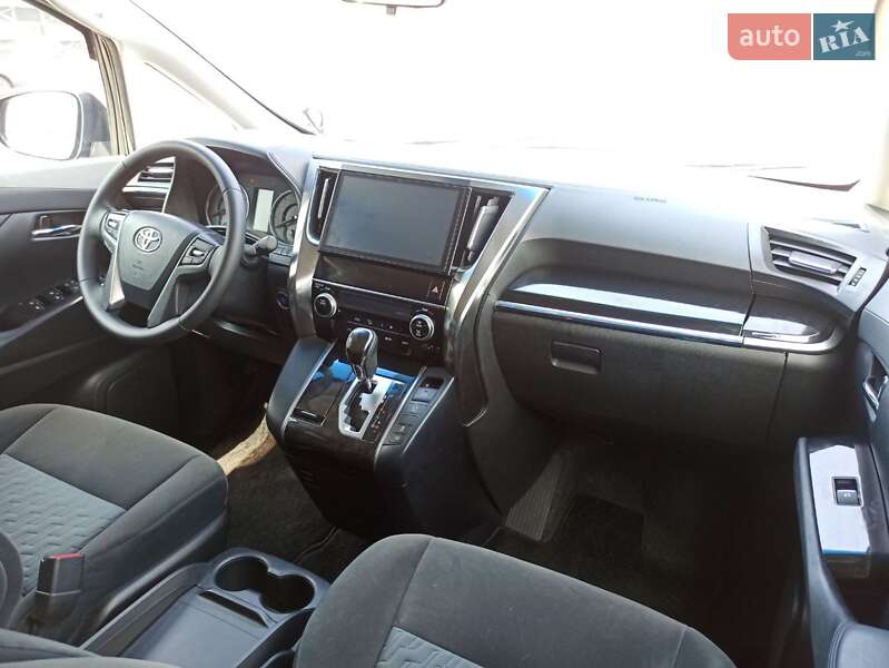 Минивэн Toyota Vellfire 2017 в Киеве