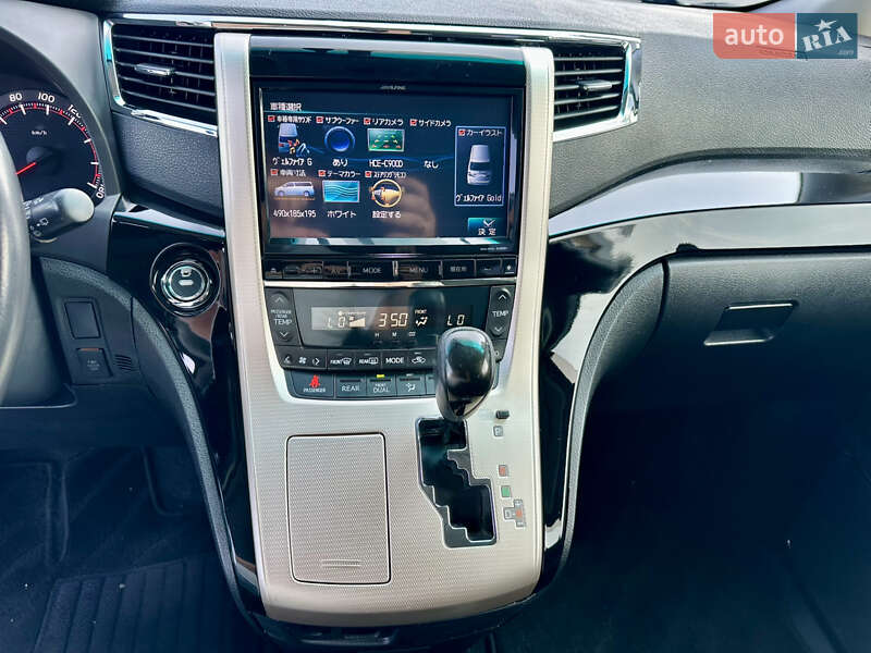 Минивэн Toyota Vellfire 2013 в Киеве