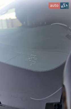 Минивэн Toyota Vellfire 2012 в 