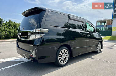 Минивэн Toyota Vellfire 2014 в 