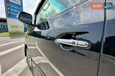 Минивэн Toyota Vellfire 2014 в 