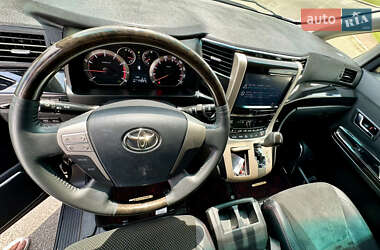 Минивэн Toyota Vellfire 2014 в 