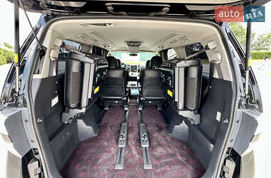 Минивэн Toyota Vellfire 2014 в 