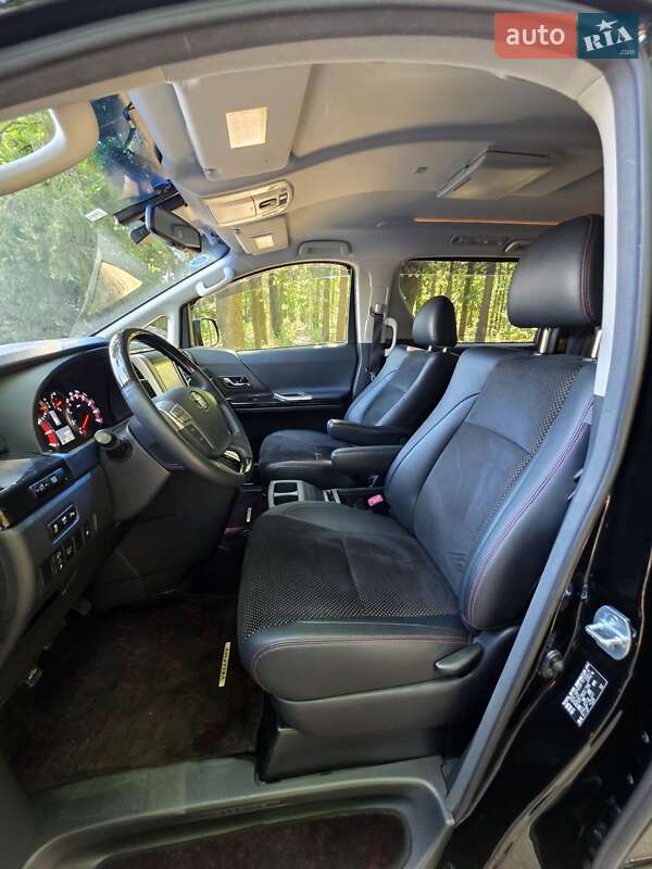 Минивэн Toyota Vellfire 2014 в Одессе
