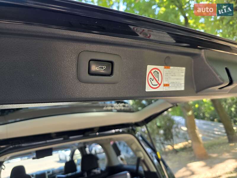 Минивэн Toyota Vellfire 2014 в Одессе