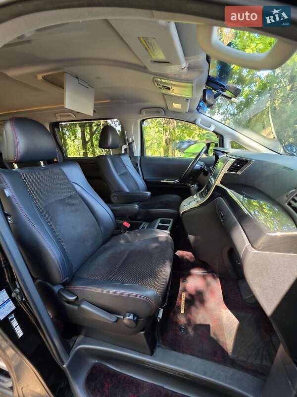 Минивэн Toyota Vellfire 2014 в Одессе