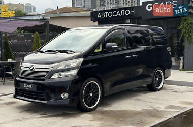Мінівен Toyota Vellfire 2014 в Києві