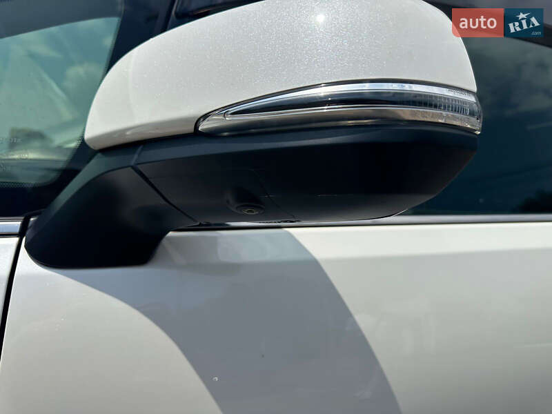 Минивэн Toyota Vellfire 2015 в Одессе фото 24 Минивэн Toyota Vellfire 2015 в Одессе