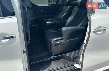 Минивэн Toyota Vellfire 2015 в 