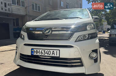 Мінівен Toyota Vellfire 2013 в Одесі