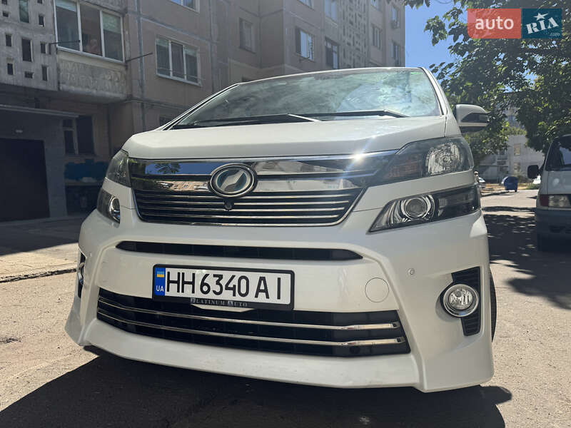 Минивэн Toyota Vellfire 2013 в Одессе