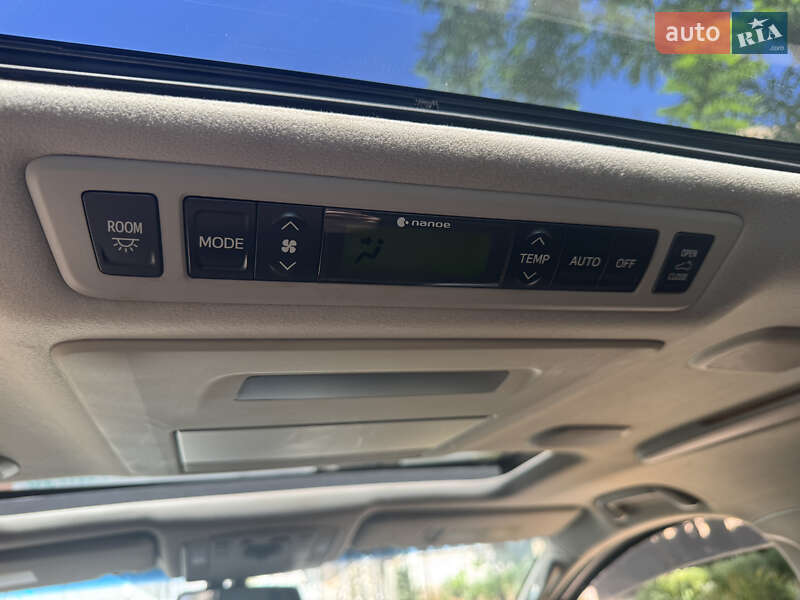Минивэн Toyota Vellfire 2013 в Одессе