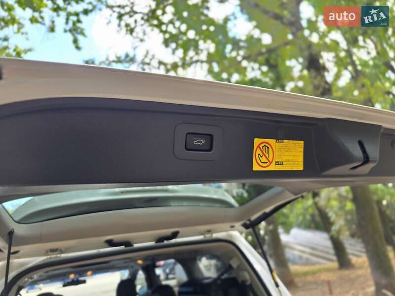 Мінівен Toyota Vellfire 2013 в Одесі фото 39 Мінівен Toyota Vellfire 2013 в Одесі