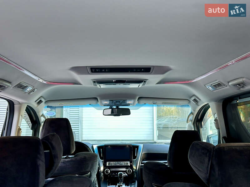 Мінівен Toyota Vellfire 2015 в Одесі