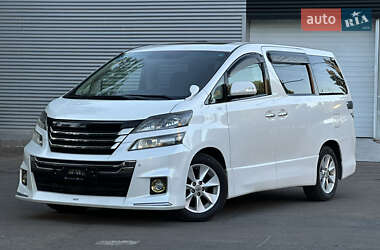 Минивэн Toyota Vellfire 2013 в 